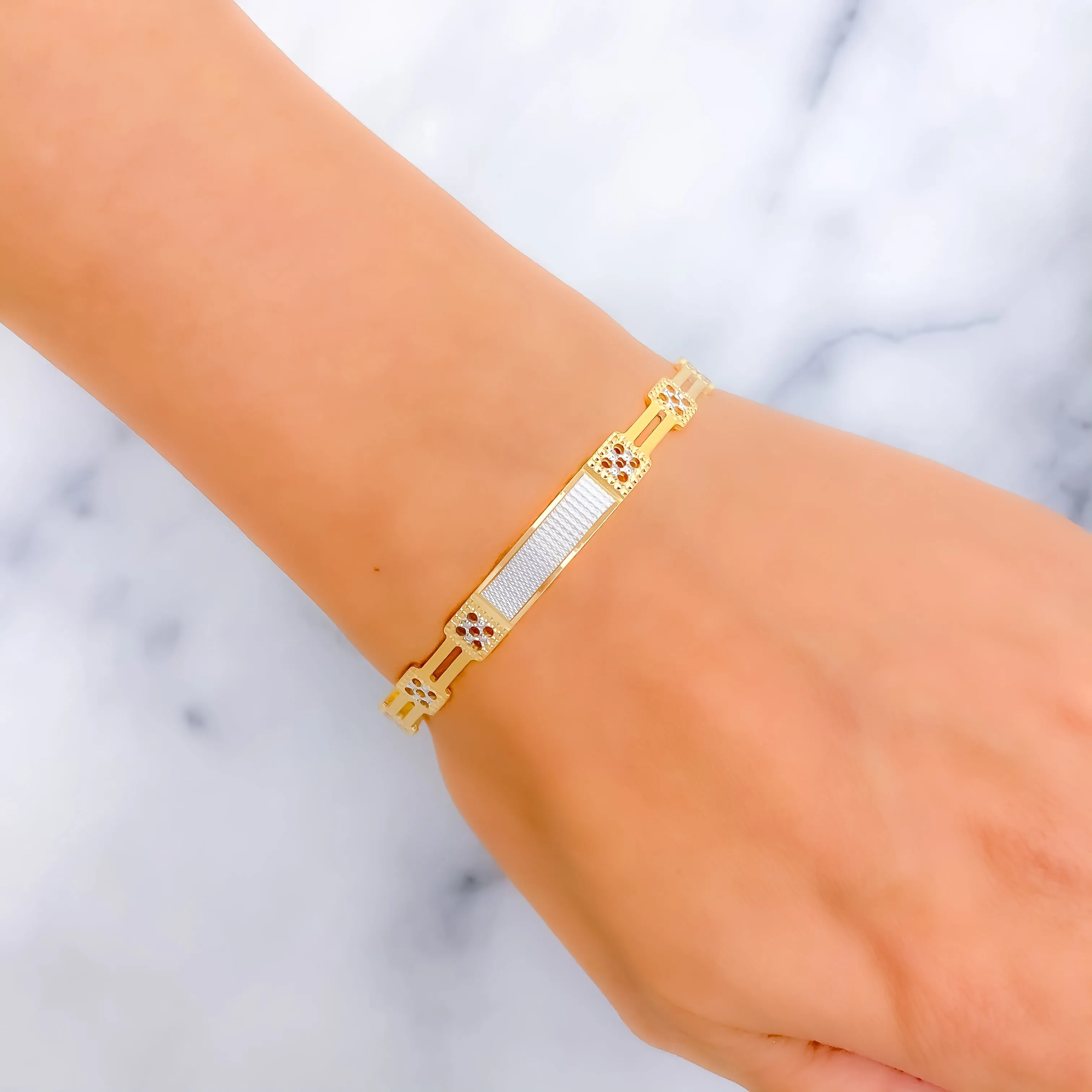 Alternating Geometric 22k Gold Bangle