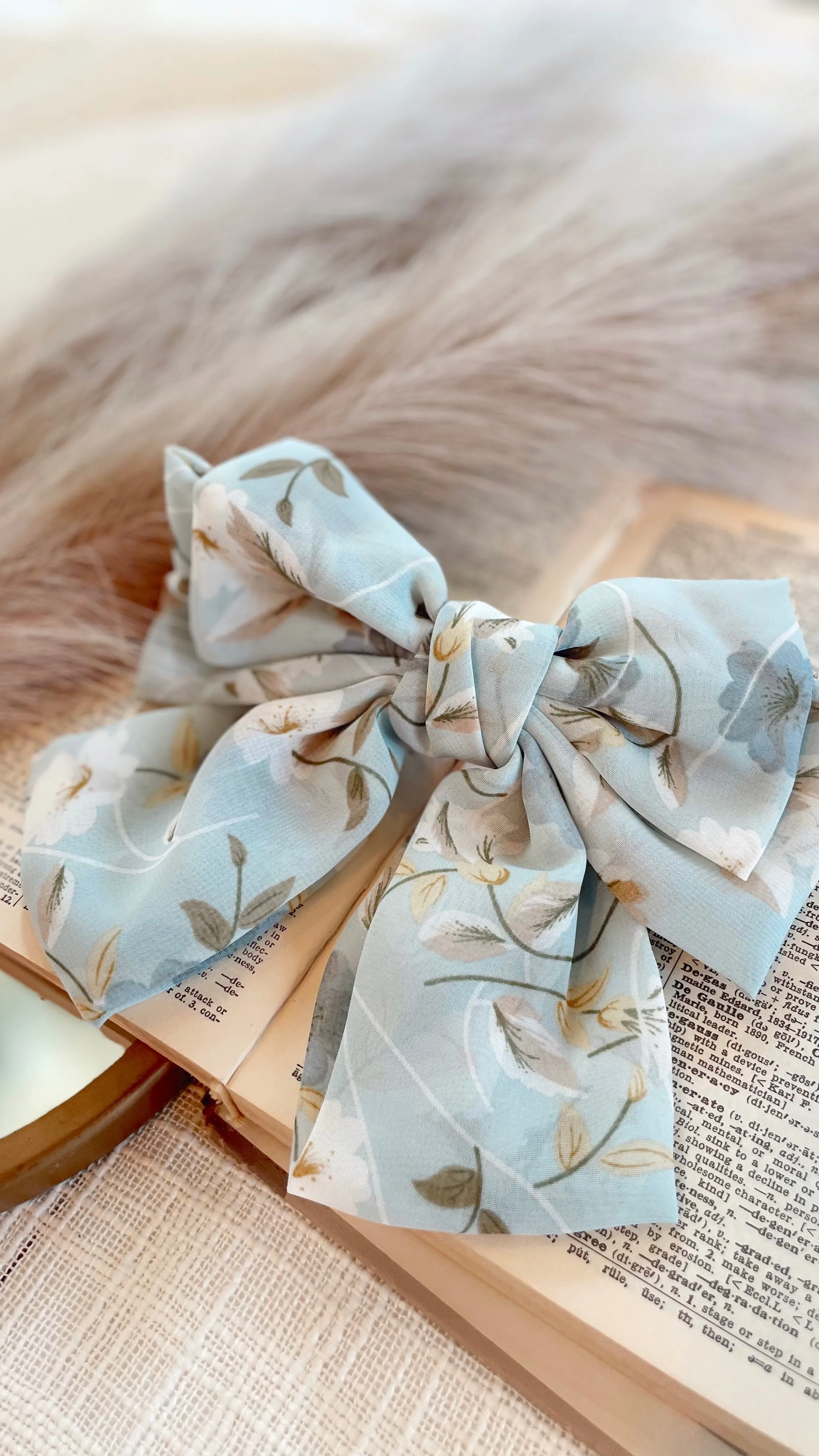 Arden Floral Bow