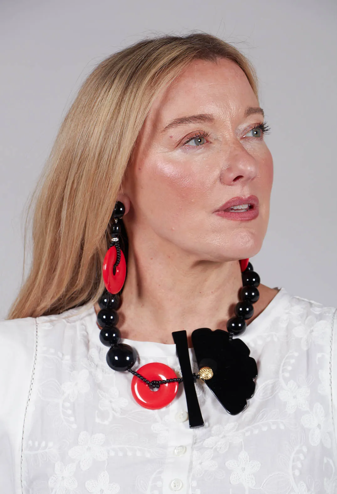 Beaded Choker with Fan Pendant in Black and Red