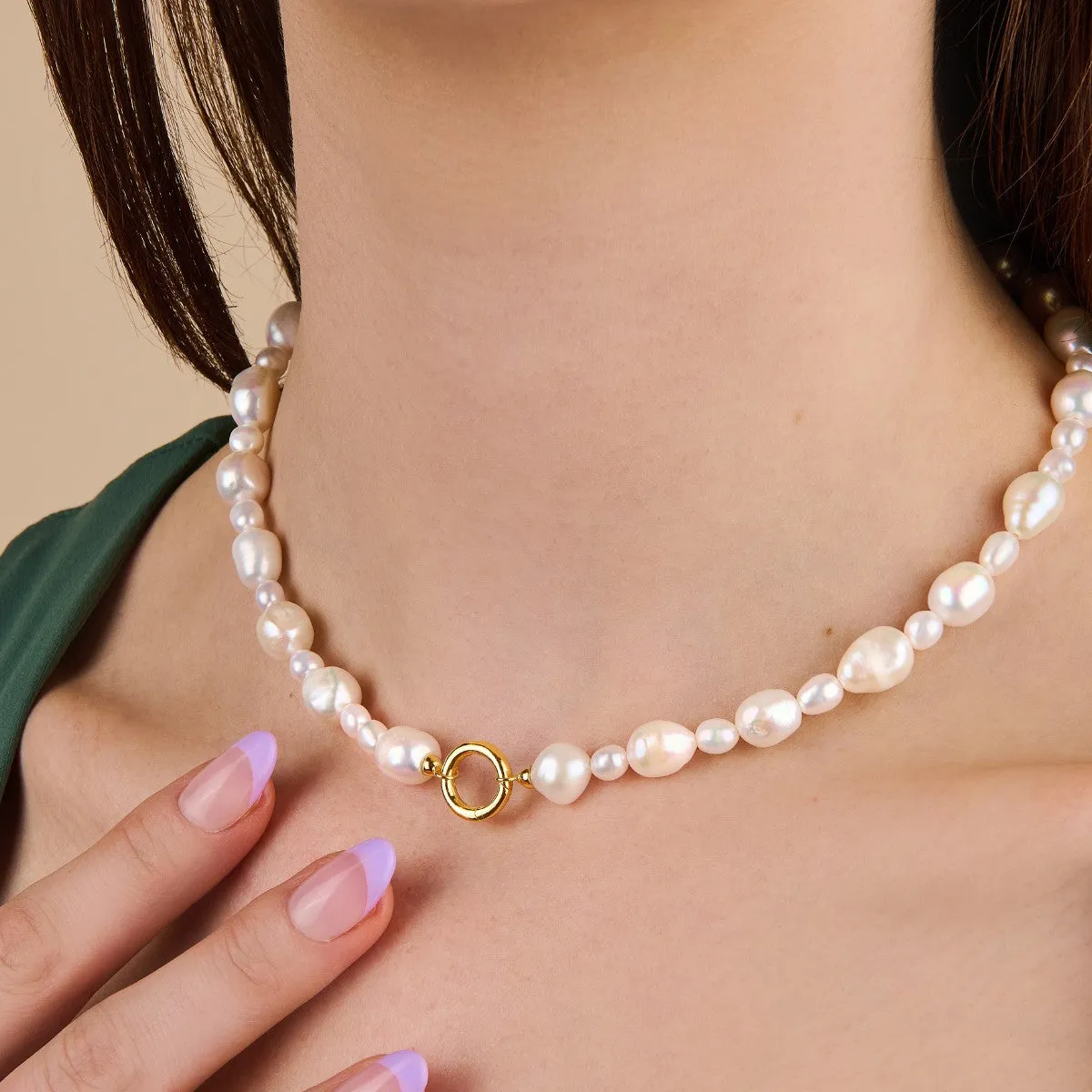 Bow Pearl Necklace