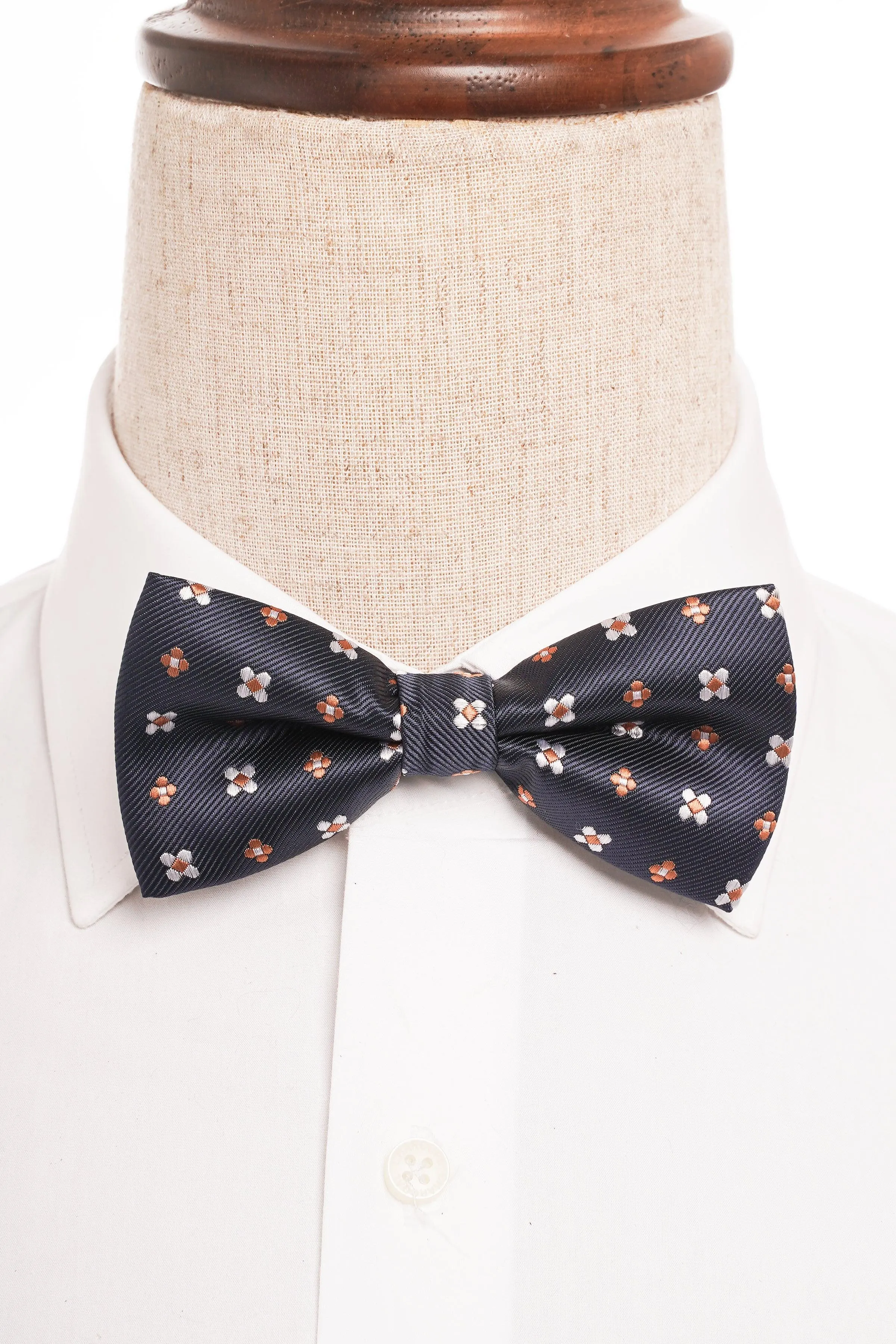 BOW TIE