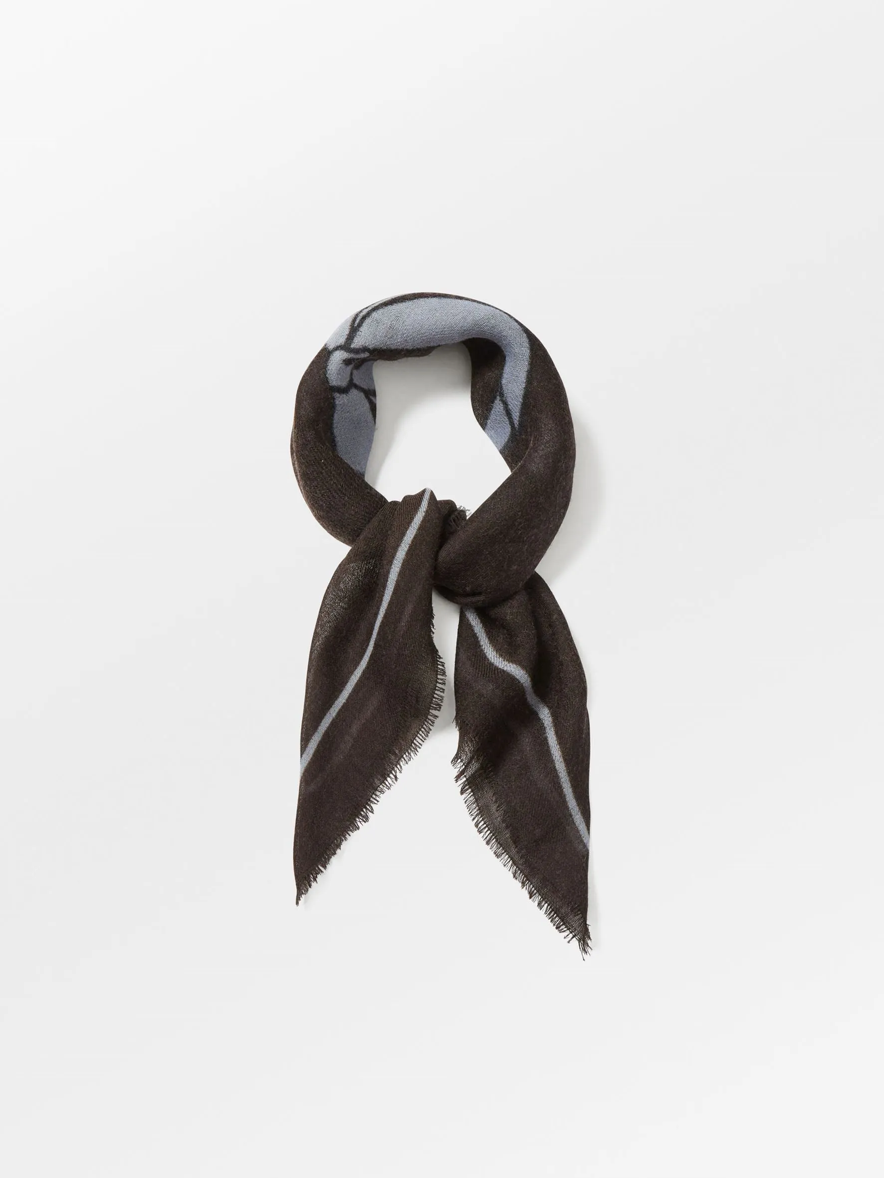 Bow Wica Scarf