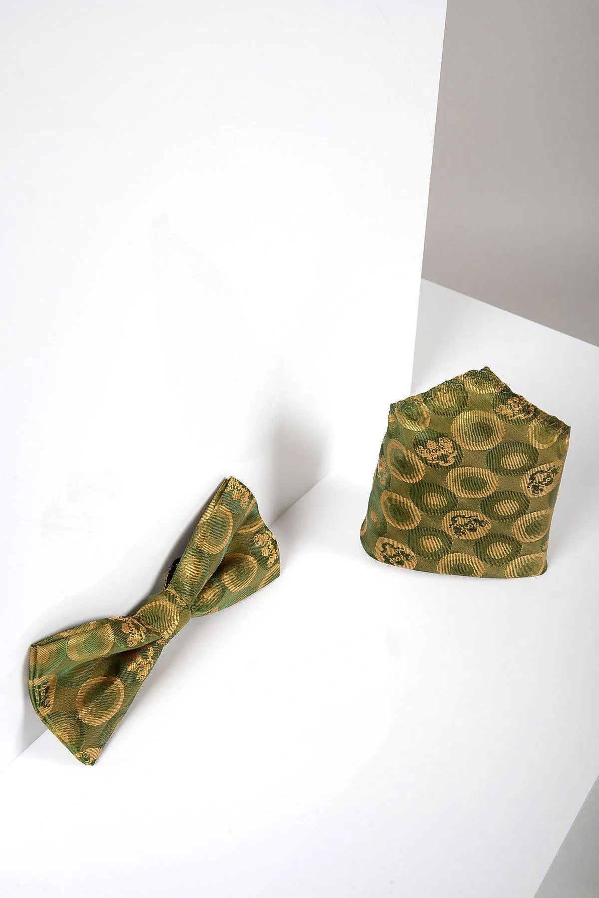 BUBBLES - Tan Bubble Circle Print Bow Tie and Pocket Square Set