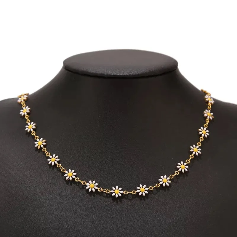 Daisy Necklace