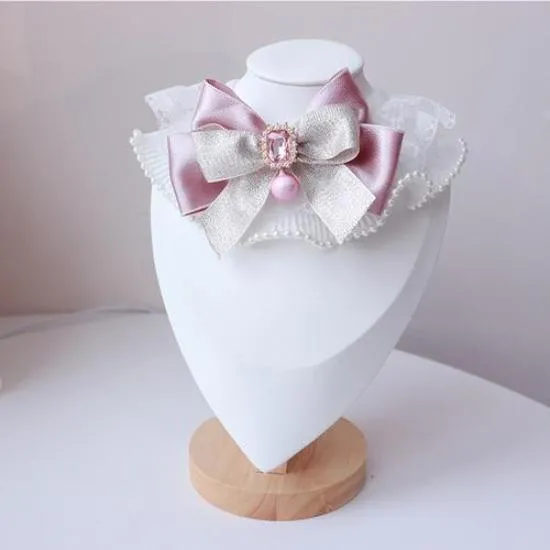 Elegant Collar Bow