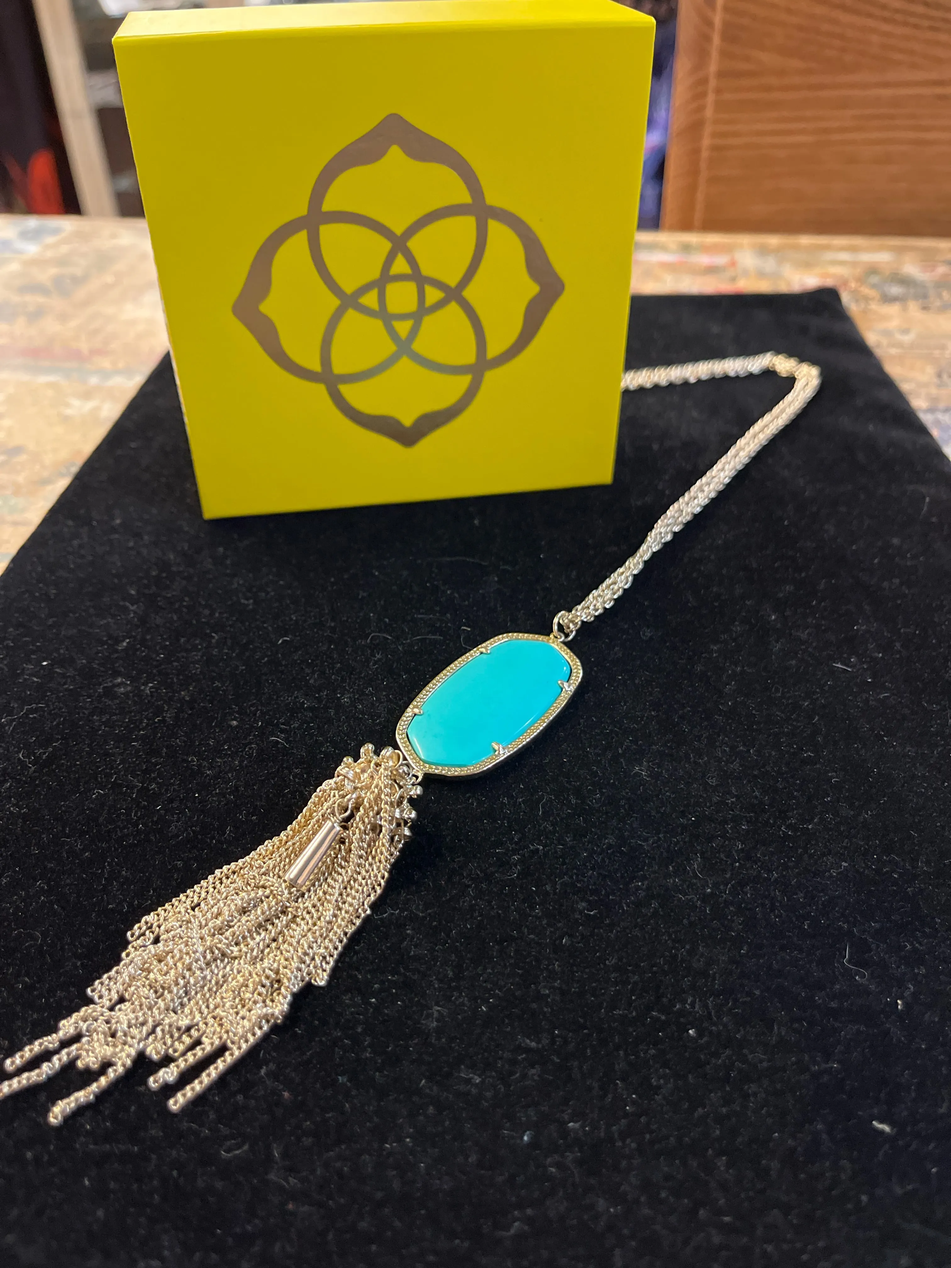 Kendra Scott Necklace