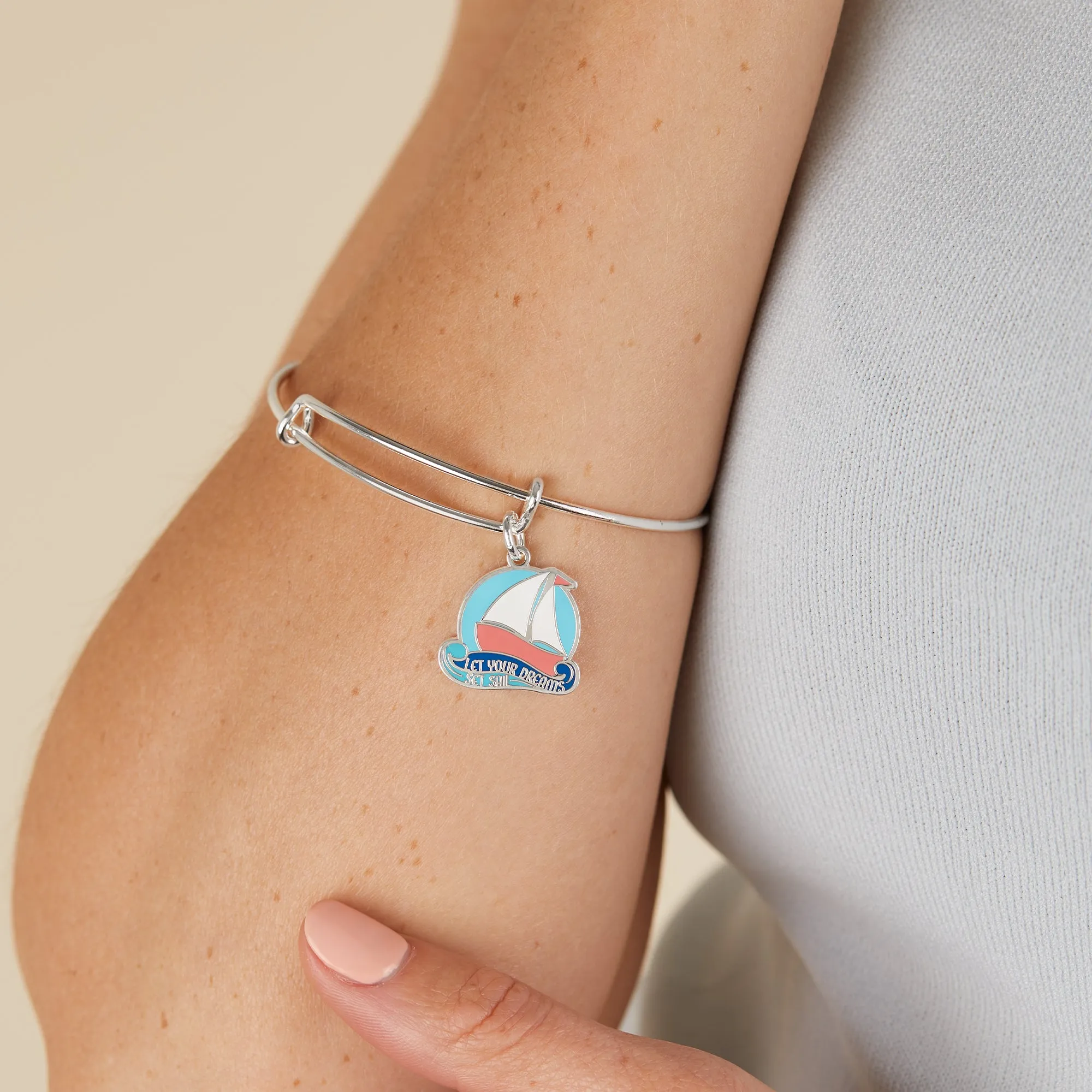 'Let Your Dreams Set Sail' Charm Bangle