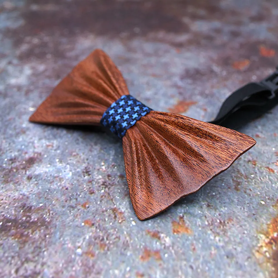 Manhattan Wood Bow Tie