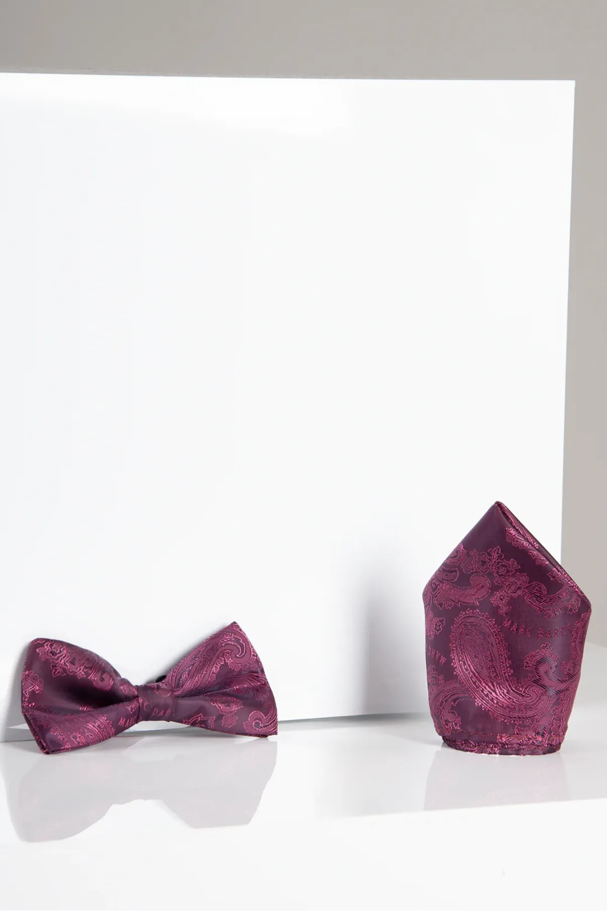 MD PAISLEY - Berry Paisley Bow Tie and Pocket Square Set