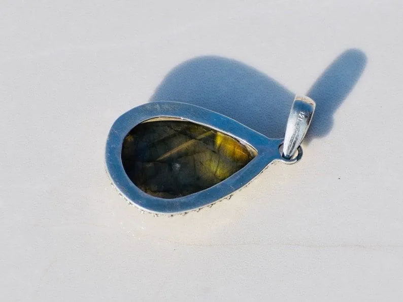 Natural Labradorite Pendant, 925 Sterling Silver Pendant, Artisan Pendant, Labradorite Gemstone, Yellow Fire Stone, Birthstone Pendant