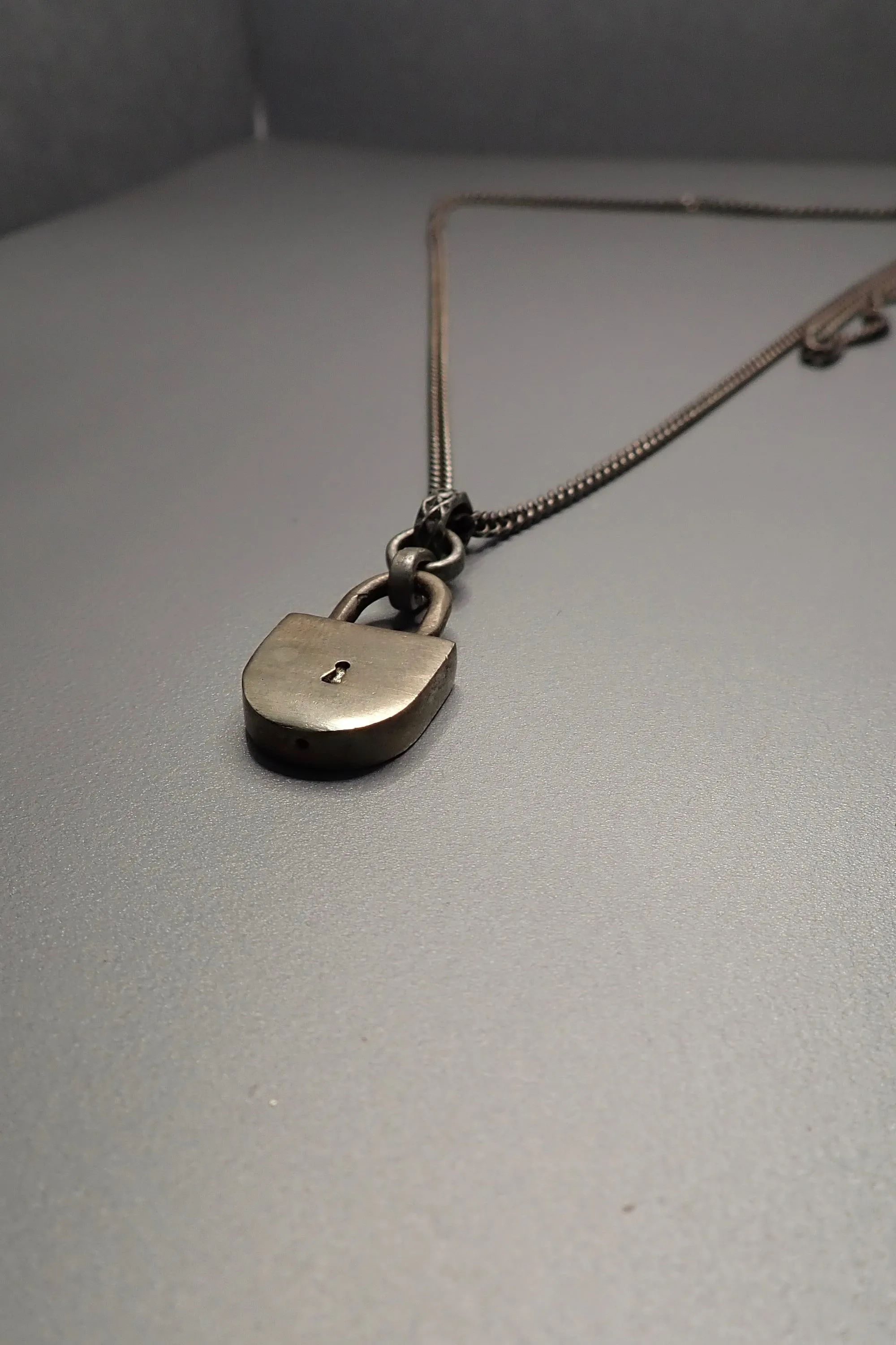 PADLOCK PENDANT -