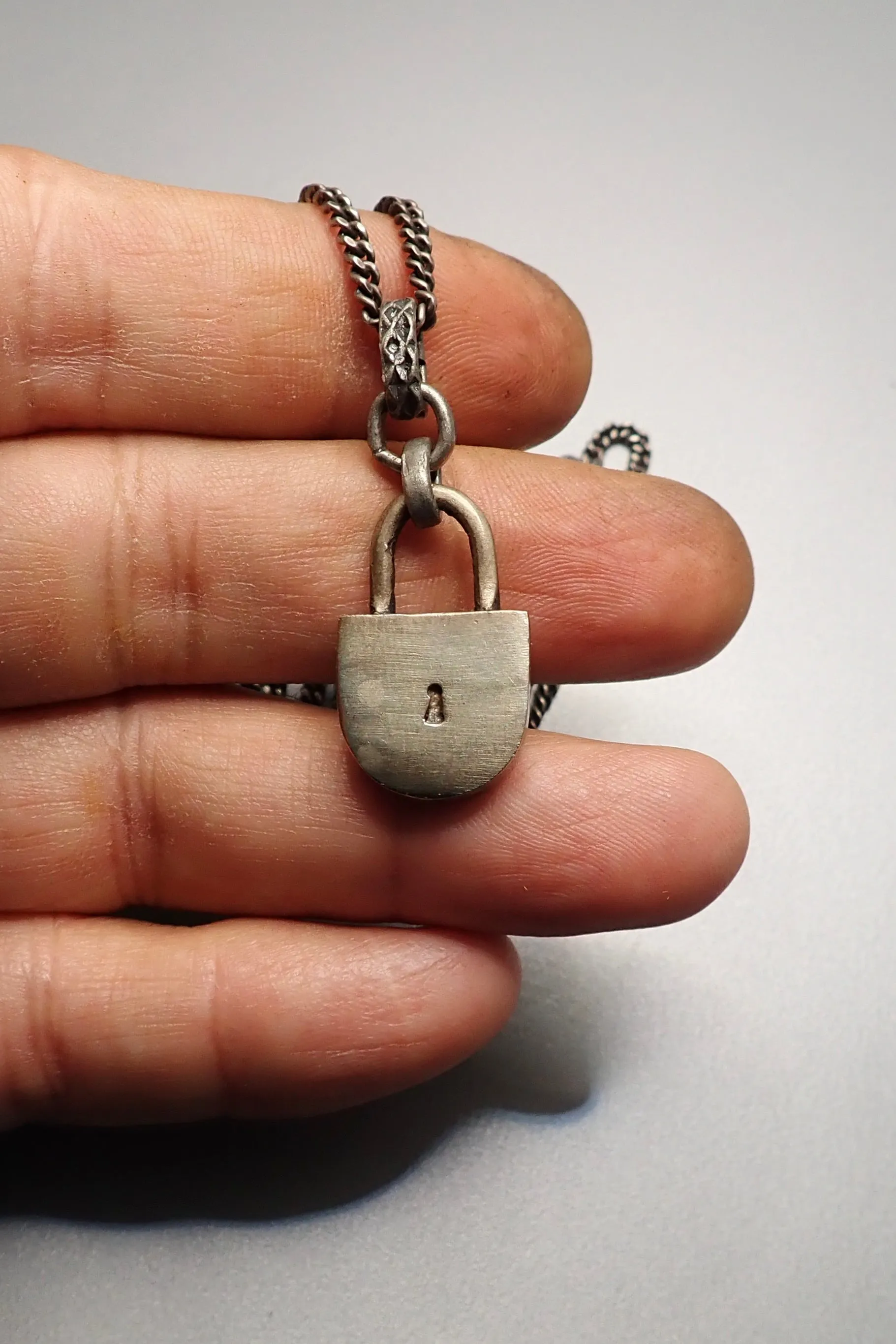 PADLOCK PENDANT -