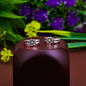 Pissara by Sukkhi Floral 925 Sterling Silver Toe Rings For Women And Girls|with Authenticity Certificate, 925 Stamp & 6 Months Warranty